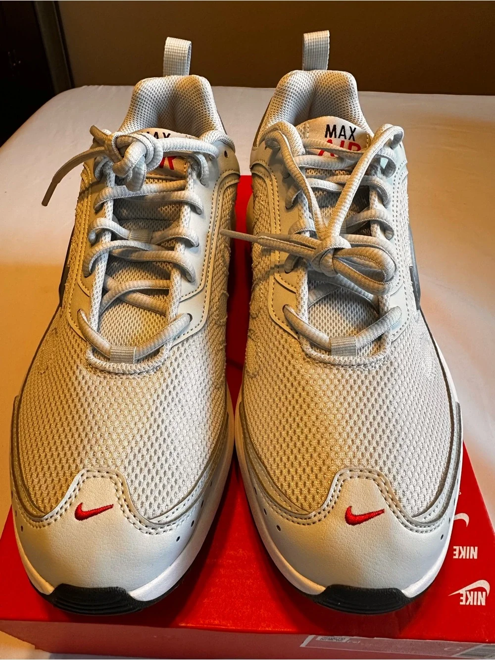 Nike Air Max AP  Men’s White and Silver Sneakers Box Without Lid Platinum Lid.